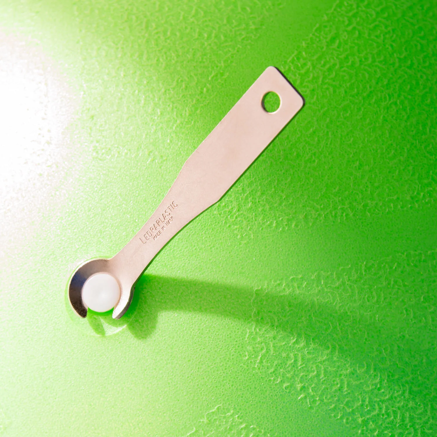 Gym Ball Plug Remover - Image 2