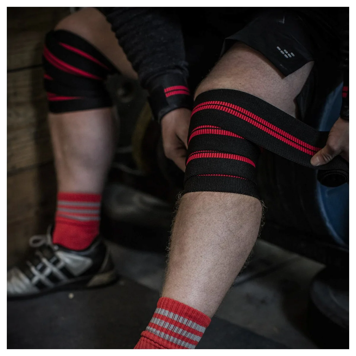 Harbinger Knee Wraps, pair, Red, Black - Image 5
